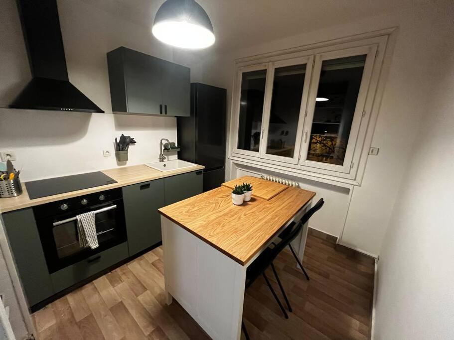 Appartement 4 Personnes - Ambiance Cosy - Proche Universites Grenoble