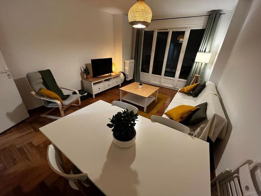 Appartement 4 Personnes - Ambiance Cosy - Proche Universites Grenoble